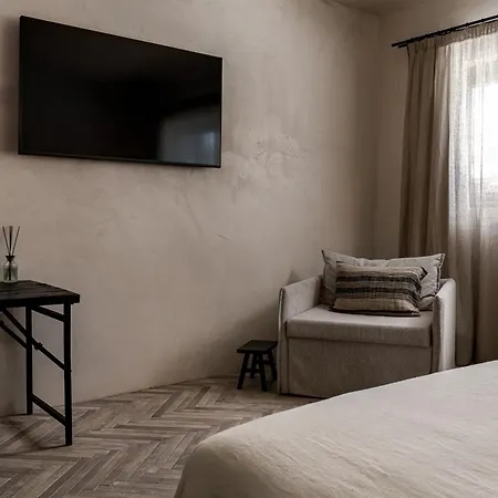 Abella Hotel