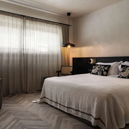 Abella Hotel Émbonas